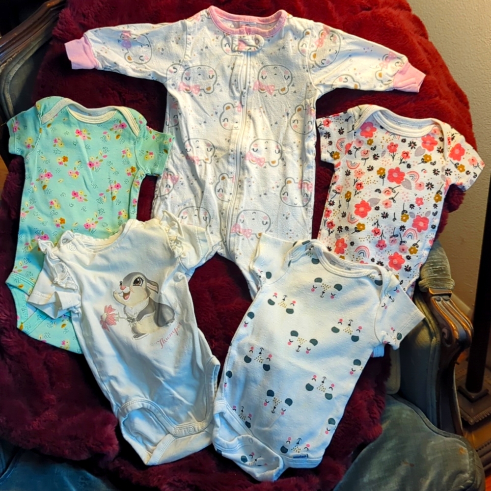 Bundle of 4 Onesies and 1 Footsie Pajama